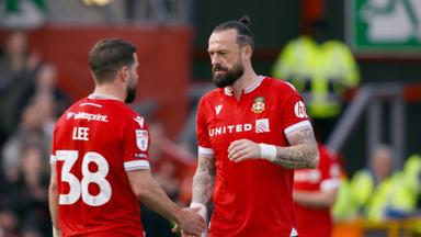 Bienvenidos al Wrexham 3x8