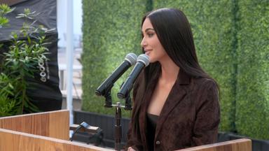 The Kardashians 6x8