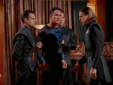 Lois & Clark: Las nuevas aventuras de Superman 4x2