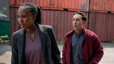 Reacher 4x2